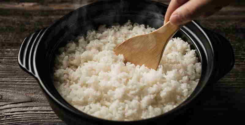 ¿Comer arroz blanco todos los días engorda?
